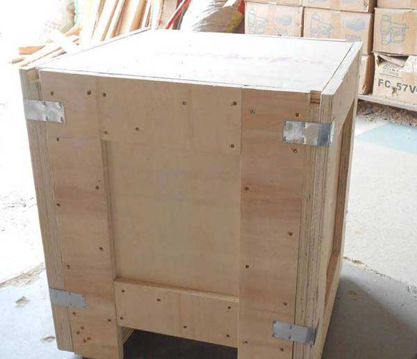 木箱（wooden case）